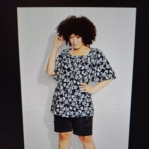 NWT Plus Size Tunic, Size 26/28, Teal